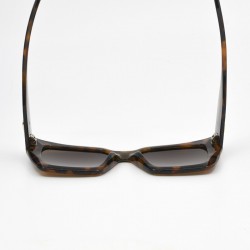 Γυναικεία Γυαλιά Ηλίου με Σκελετό Χελώνας & Χρυσό Λογότυπο – Πολωμένα & Στυλάτα